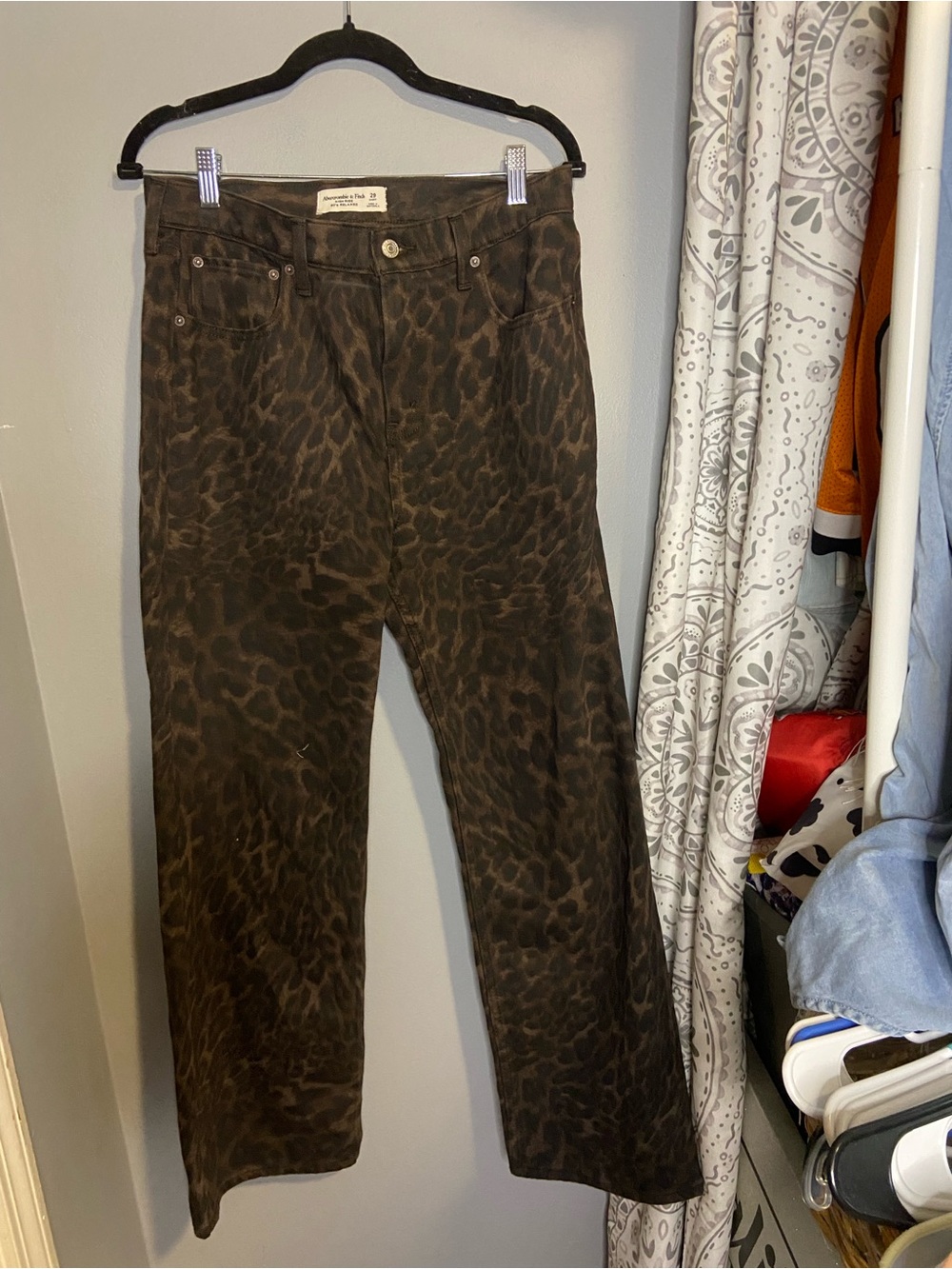 Abercrombie & Fitch Brown Leopard-Print High Rise 90’s Relaxed